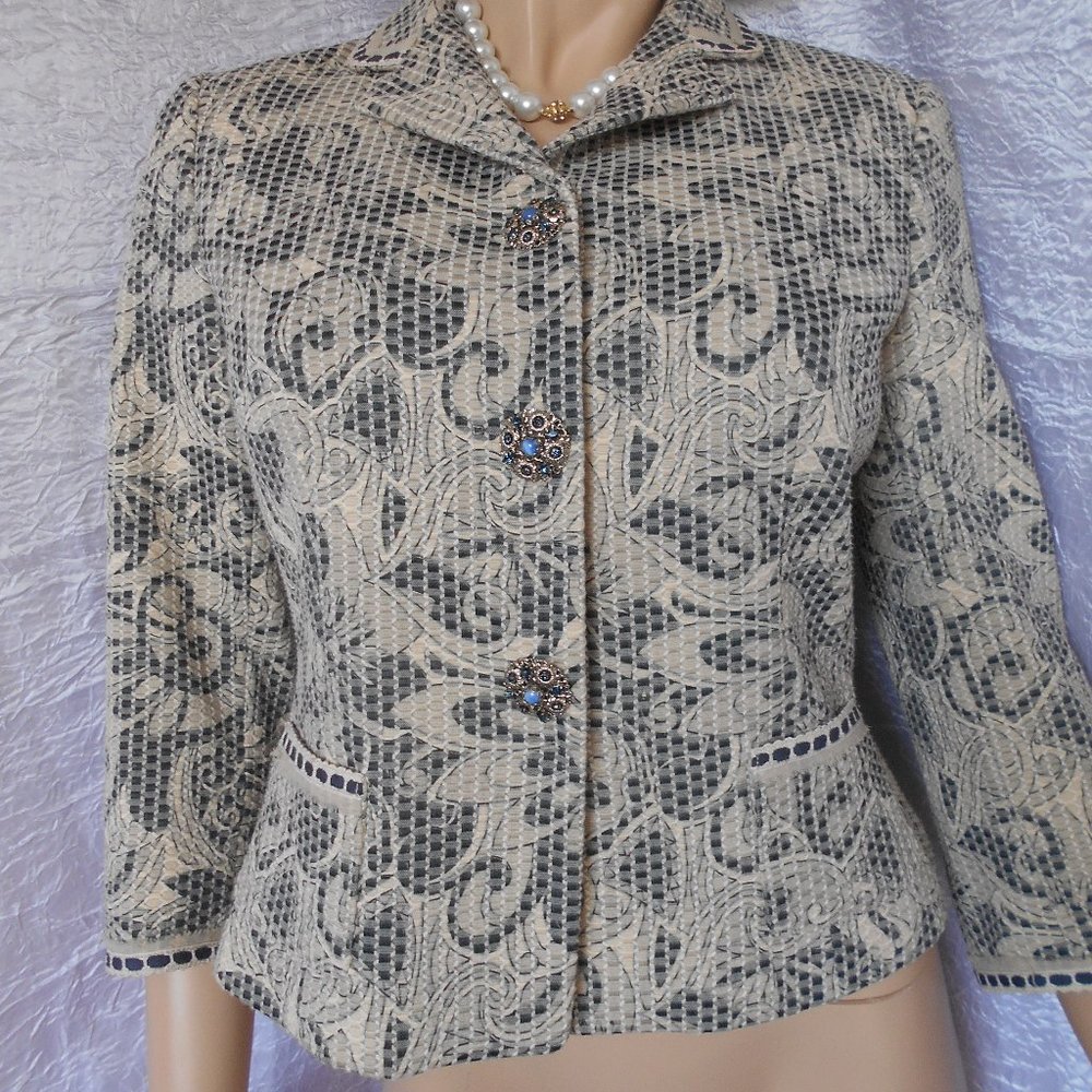 New ELIE TAHARI M Button down Jacket Blazer CHIC!